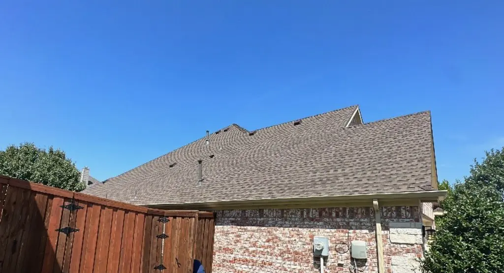 Completed roof replacement project in Acworth